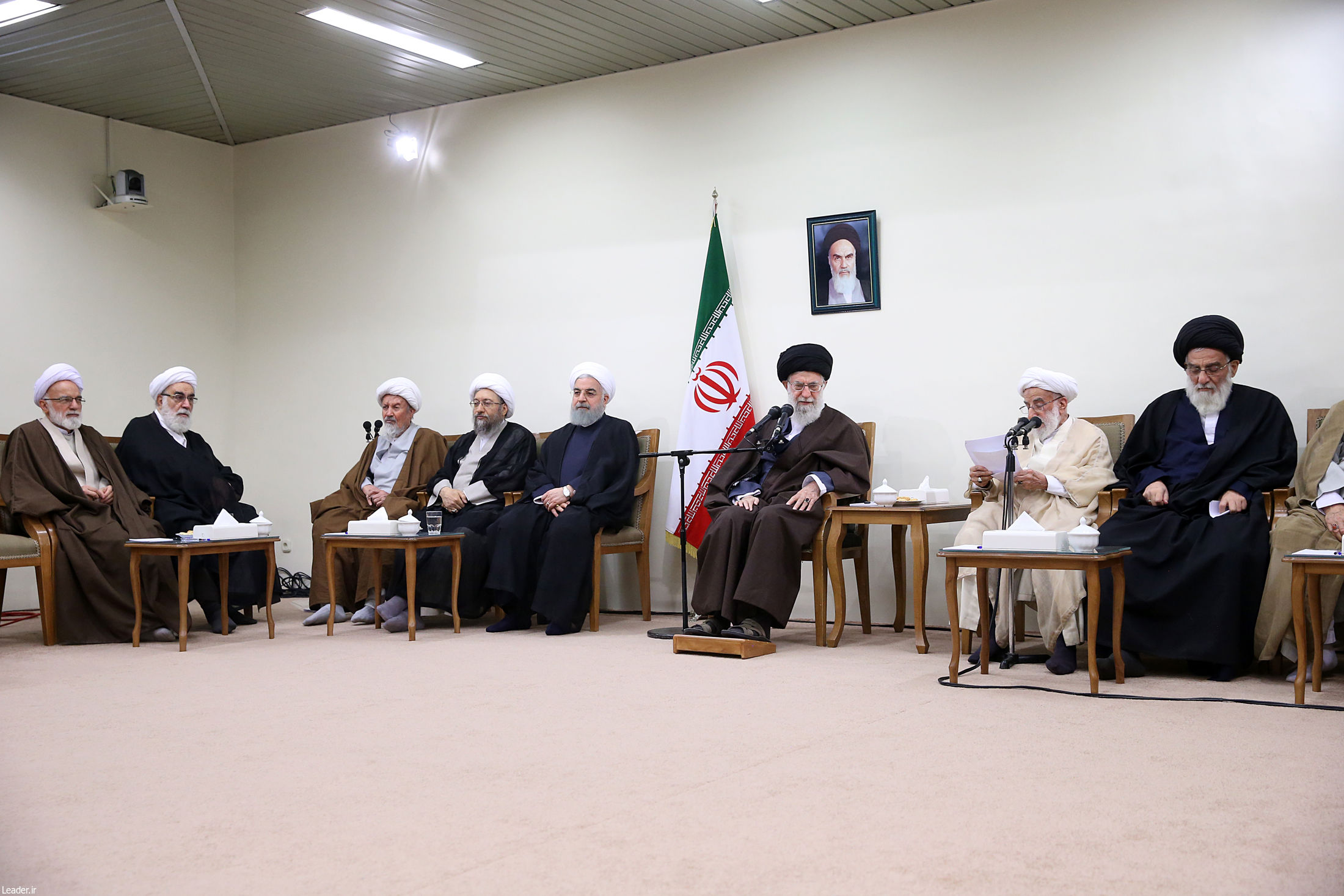دیدار اعضای مجلس خبرگان با رهبر انقلاب دیدار اعضای مجلس خبرگان با رهبر انقلاب