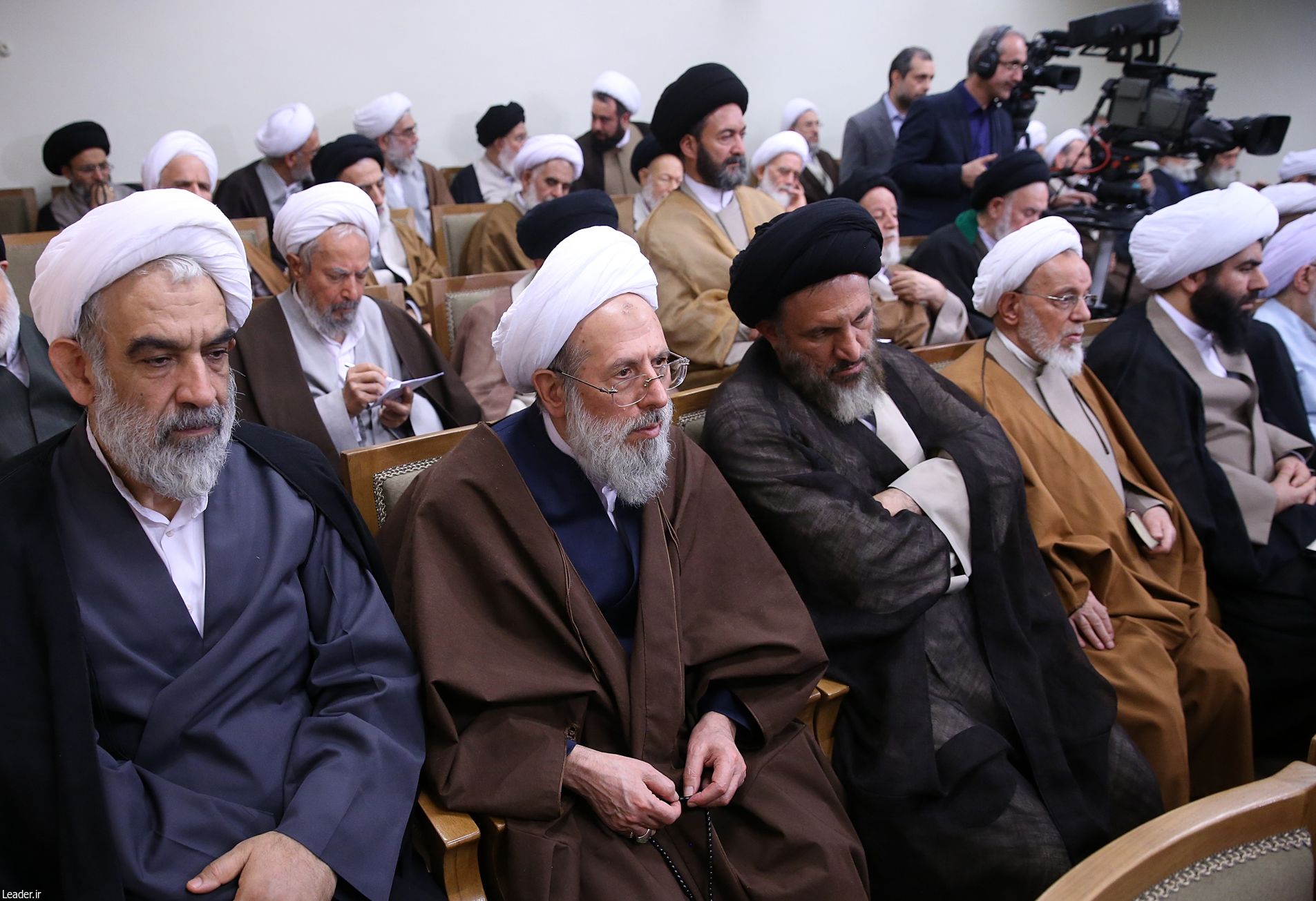 دیدار اعضای مجلس خبرگان با رهبر انقلاب دیدار اعضای مجلس خبرگان با رهبر انقلاب