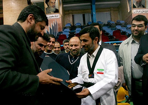 مهماندوست،تکواندوی ایران را شش تایی کرد/دود پولادگر در چشم ورزش ایران