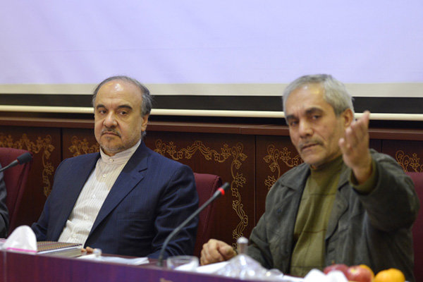 سیاست وزارت ورزش;طاهری بماند