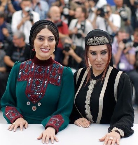 ٢ بازیگر زن ایرانى روی فرش قرمز کن