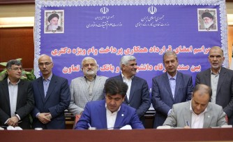 مشکل مالی نداریم، نقشه جامع علمي تاكيد بر نپرداختن کمک بلاعوض دارد