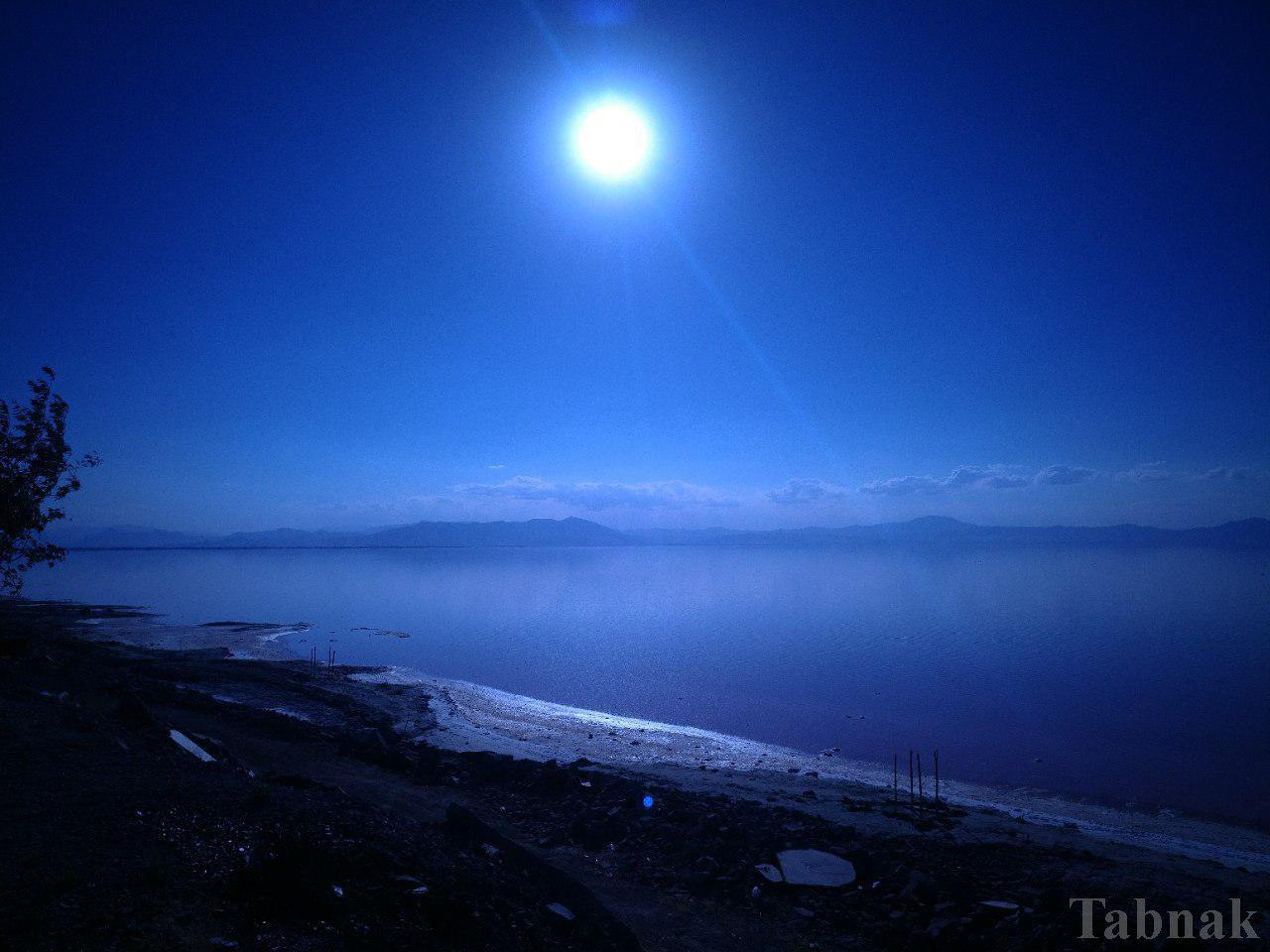 نمای زیبا از دریاچه ارومیه