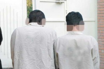 آزار و اذيت دختر ١٧ ساله در خانه مادربزرگش