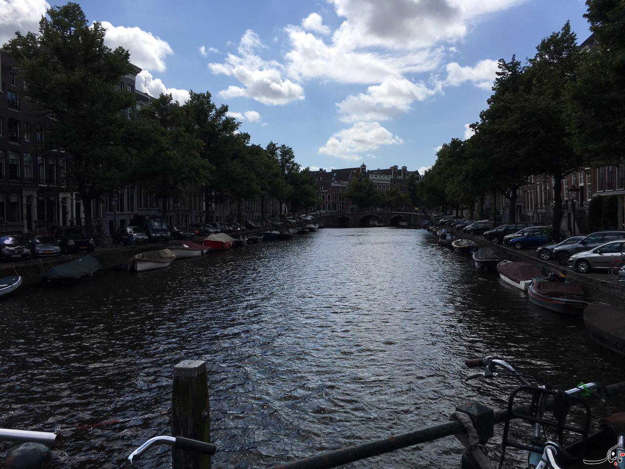 نمايي از خيابان هاي آمستردام