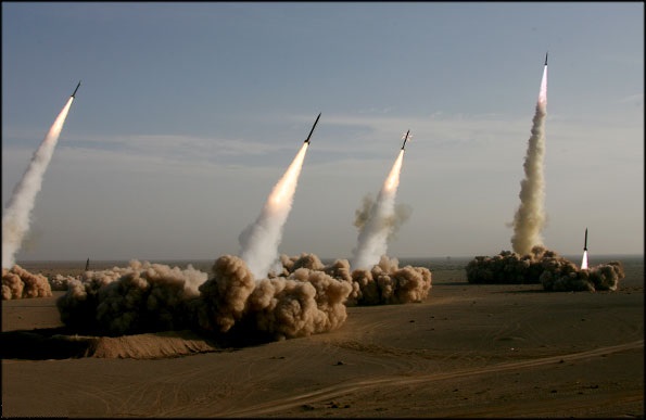 سپاه پاسداران: توسعه‌ی توان دفاع موشکی ایران تدوام خواهد یافت