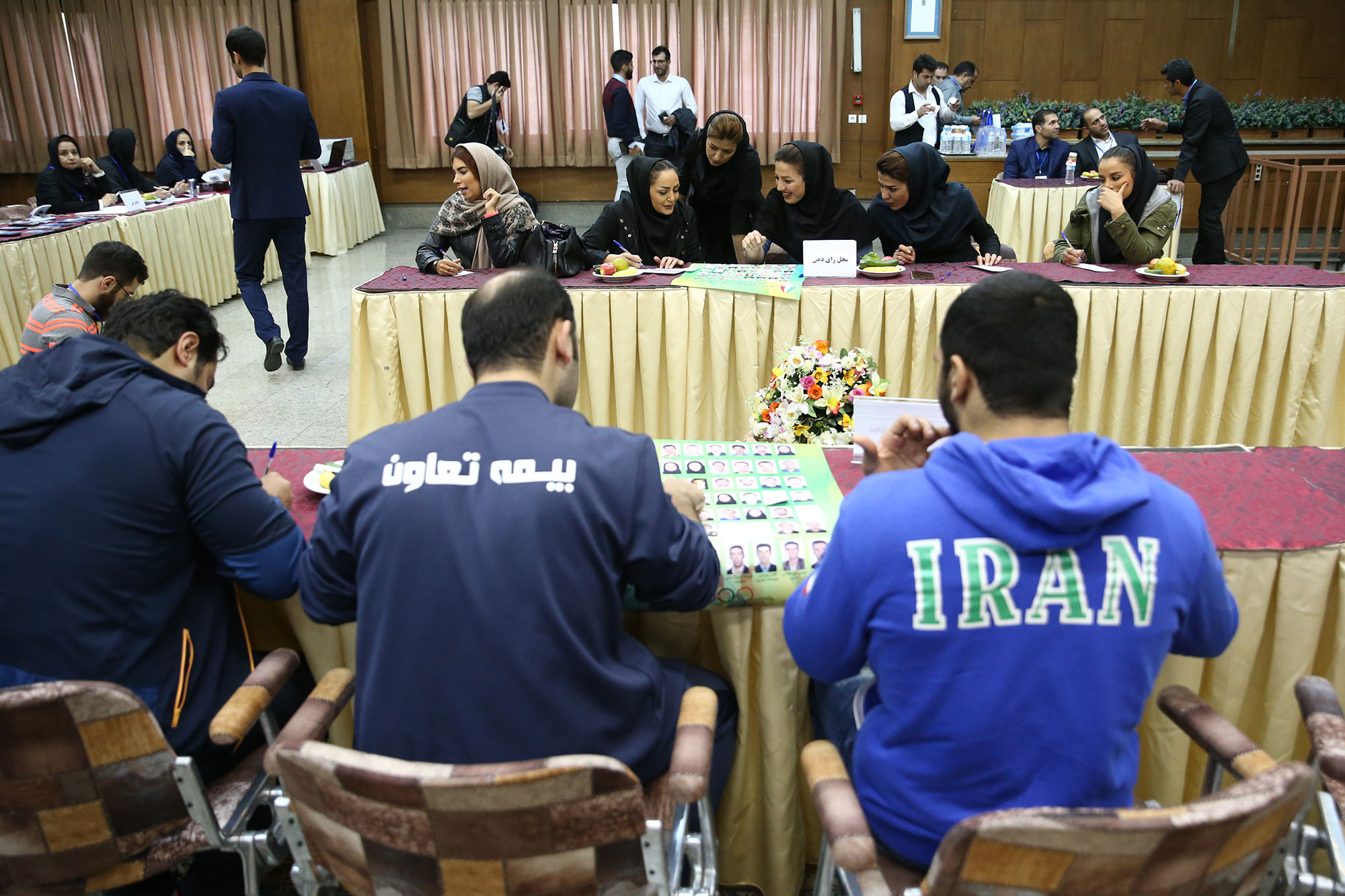 تصاویری ازچهره های سرشناس ورزش ایران درانتخابات