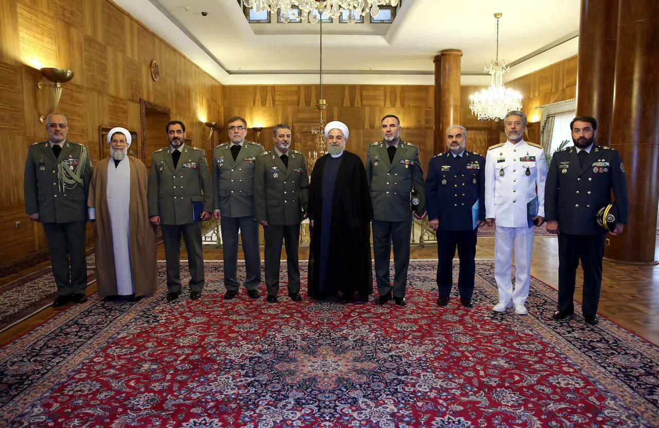 دیدار رییس جمهوری و فرماندهان ارشد ارتش دیدار رییس جمهوری و فرماندهان ارشد ارتش