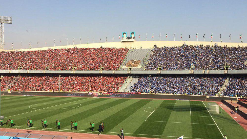 سنگ پراکنی و سرقت بین هواداران دربی سنگ پراکنی و سرقت بین هواداران دربی