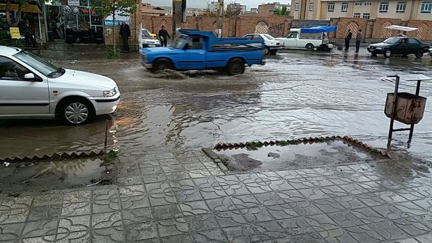 آبگرفتگی معابر استان تهران/ بارش ها ادامه دارد آبگرفتگی معابر استان تهران/ بارش ها ادامه دارد