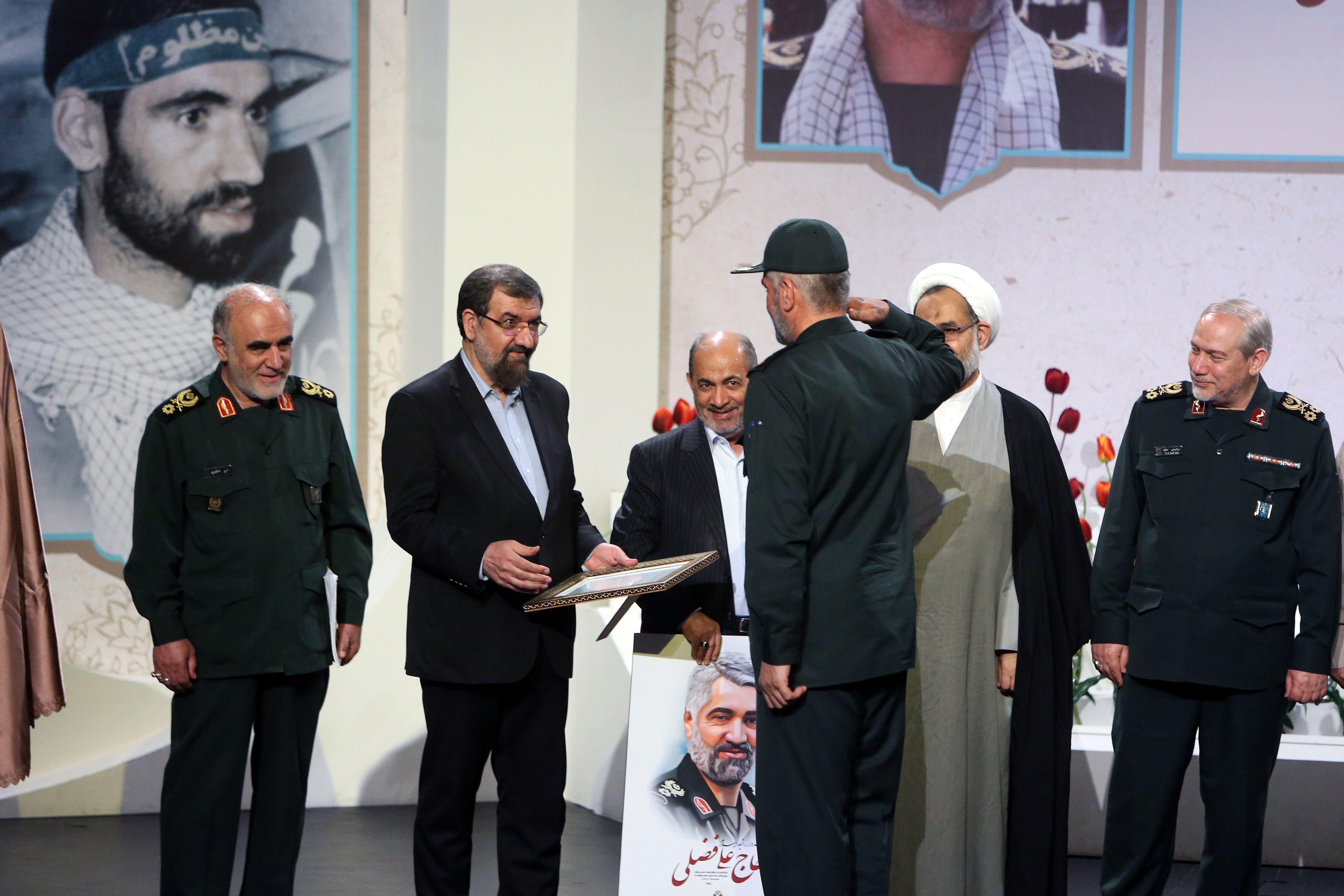 قطار اقتدار به راه افتاده و کسی نمی تواند مانع آن شود / برادری ارتش و سپاه در آتش به دست آمد / سردار فضلی مظهر عشق در آتش است قطار اقتدار به راه افتاده و کسی نمی تواند مانع آن شود / برادری ارتش و سپاه در آتش به دست آمد / سردار فضلی مظهر عشق در آتش است