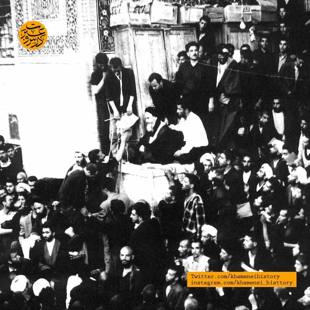 خرداد سال ۱۳۴۲ امام خمینی(ره) در حلقه امت خرداد سال ۱۳۴۲ امام خمینی(ره) در حلقه امت