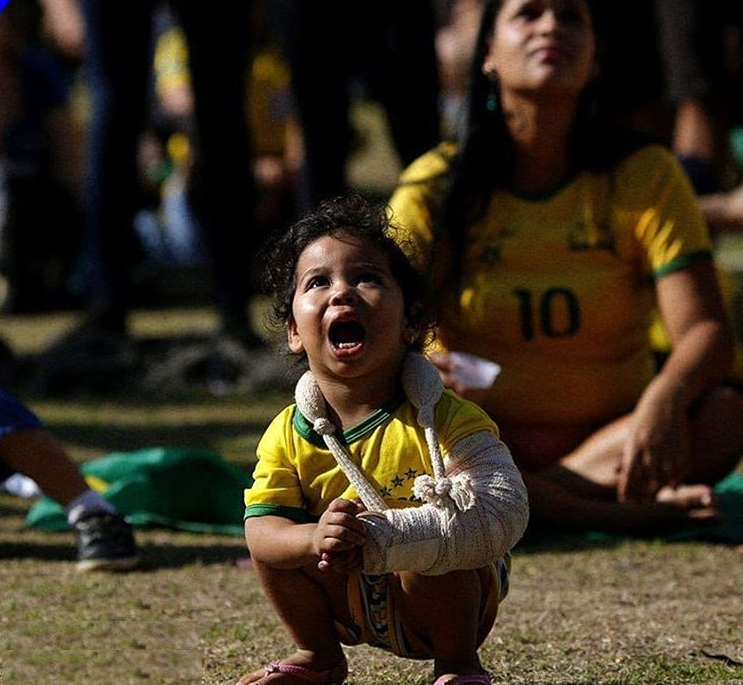 تصویری فوق العاده از یک هوادار تیم برزیل