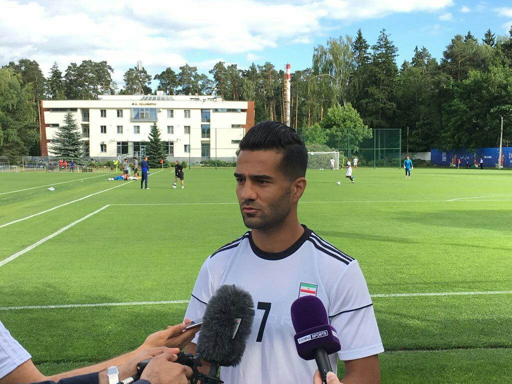 شجاعی برسردوراهی نساجی قایمشهر یا آپولون یونان شجاعی برسردوراهی نساجی قایمشهر یا آپولون یونان