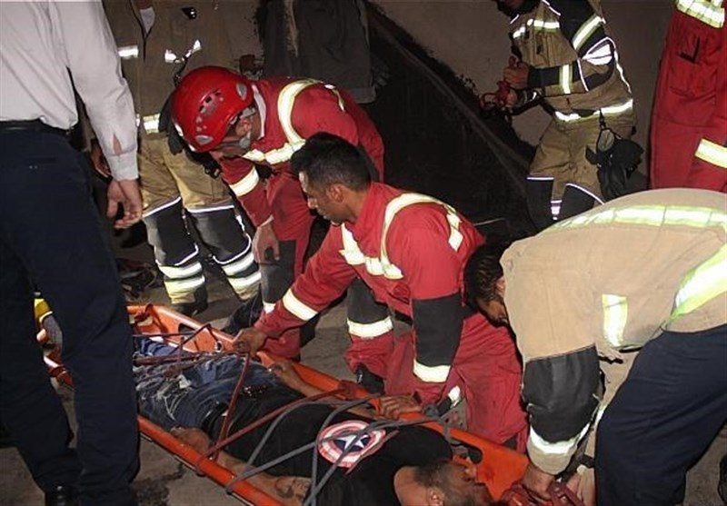 سقوط همزمان 2 مرد جوان از طبقه چهارم سقوط همزمان 2 مرد جوان از طبقه چهارم