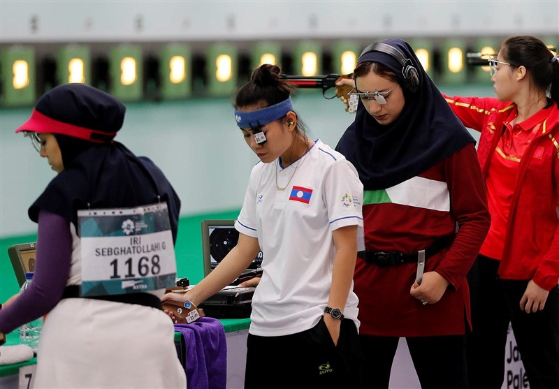 پارو در آب گیر کرد، طلای دختر قایقران ایران نقره شد!/اعتراض والیبال ایران به مسابقه همزمان با صبحانه! پارو در آب گیر کرد، طلای دختر قایقران ایران نقره شد!/اعتراض والیبال ایران به مسابقه همزمان با صبحانه!