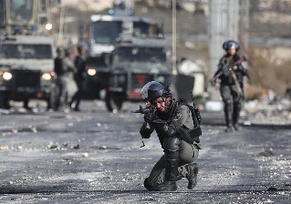 زخمی شدن ۵ نظامی صهیونیست در قلندیا