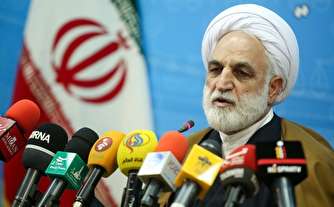 دستگیری ۱۳ متهم جدید ارزی/ ۶۵ سال حبس برای ۹ متهم مفاسد اقتصادی در کرمانشاه/ از بخشی از افزایش قیمت‌ها ناگزیر هستیم/ احضار ۱۱ نفر در رابطه با حادثه تروریستی اهواز/ مطالب مطرح شده از سوی یکی از مراجع بحث فنی دارد/  ۲ نفر در پرونده سکه ثامن بازداشت هستند/  ادامه کار بازنشسته‌ها جرم است