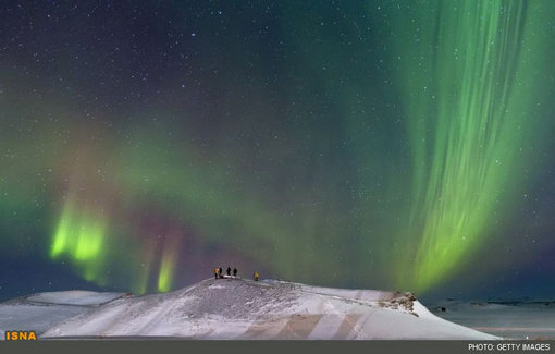 تصویر نمایش شفق‌های قطبی از جیمز وودند