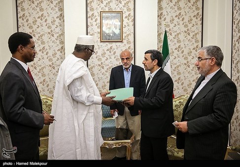 دیدار فرستاده ویژه رئیس جمهور نیجر با محمود احمدی نژاد رئیس جمهور سابق