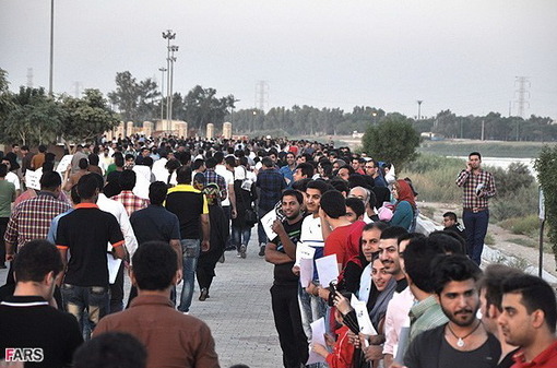 تجمع مردم اهواز در اعتراض به انتقال آب کارون/ تصاویر