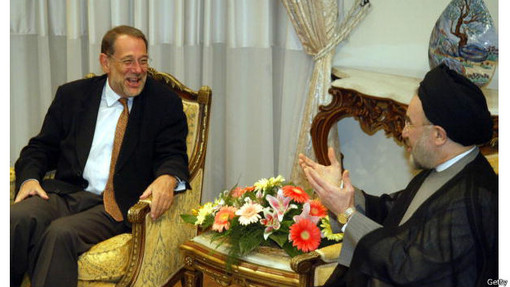 دیدار خاویر سولانا، مسئول وقت سیاست خارجی اتحادیه اروپا با محمد خاتمی در تهران.