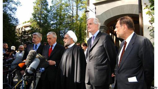 کنفرانس خبری سه وزیر اروپایی و حسن روحانی در ژنو. این آخرین دیدار طرف ها در دوره ریاست جمهوری محمد خاتمی بود.