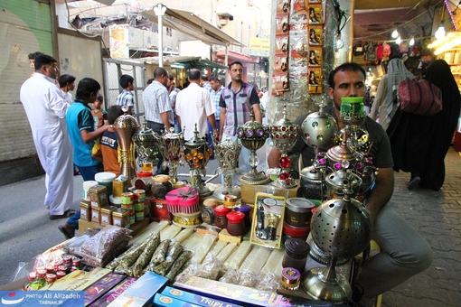 قسمتی از بازار مشرف به حرم