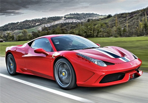 Ferrari 458  با 605 اسب بخار و از صفر به 100 در 3 ثانیه و 325 کیلومتر در ساعت. 