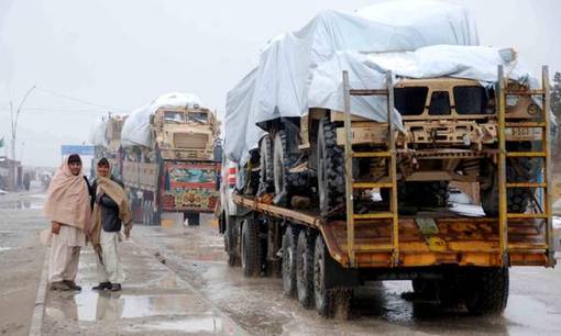 حمل و جابجایی تجهیزات سنگین ترابری ناتو در کراچی پاکستانansa
