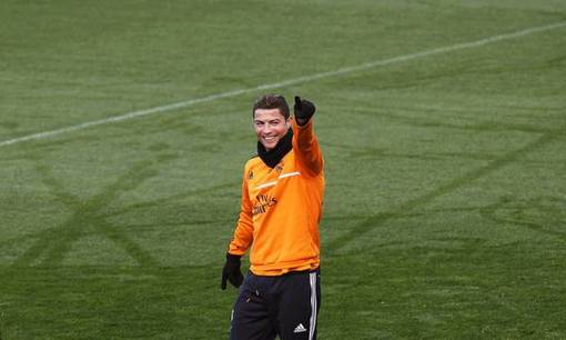 کریستین رونالدو در حال تمرین قبل از بازیansa
