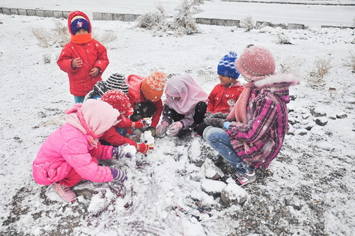 بارش کم‌سابقه برف در زاهدانisna/mahin mohammadzadeh
