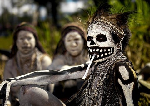 زن پاپوآ گینه نو در طول یک جشن در کوه هاگن