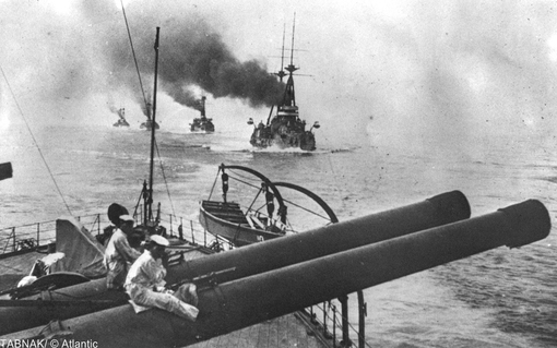 ناوگان ژاپن در سواحل چین در سال ۱۹۱۴
