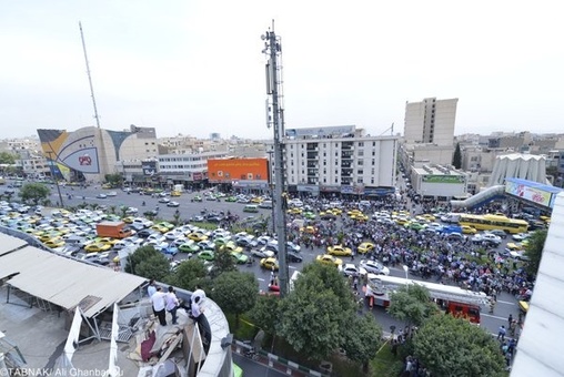 اعتراض با طعم تهدید در میدان هفت تیر+تصاویر 