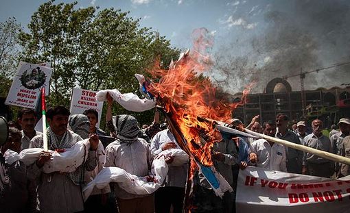 راهپیمایی نمازگزاران جمعه تهران در اعتراض به جنایات رژیم صهیونیستی در غزه/MEHR 