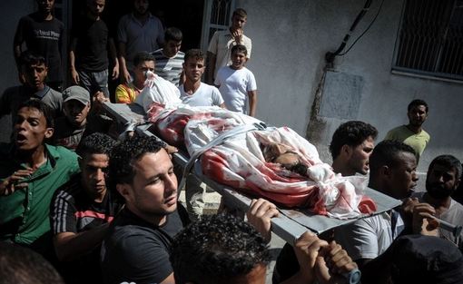بر اثر حملات رژیم صهیونیستی به نوار غزه، از صبح (پنج شنبه) تاکنون ۲۶ فلسطینی به شهادت رسیده و شمار کل شهدای تجاوز نظامی اخیر این رژیم به نوار غزه به دو هزار و ۷۵ نفر رسید. /IRNA
