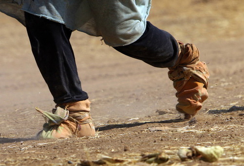 کوه های سنجار در مرز سوریه و فرار زنان و کودکان ایزدی از دست تکفیریهای تروریست.