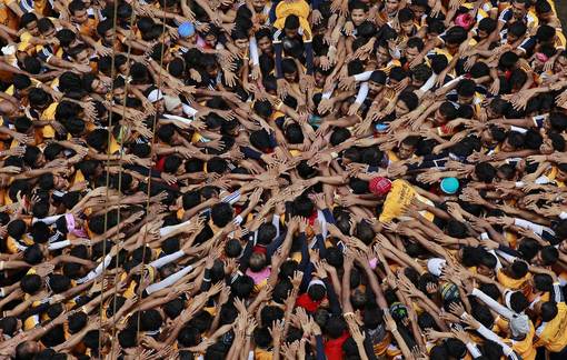 حضور هندوها در یک جشنواره بومی در بمبئی./AP