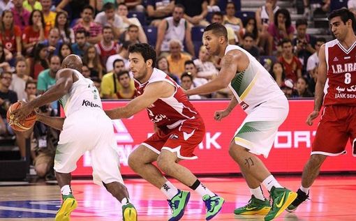 تیم ملی بسکتبال ایران در دومین دیدار خود در رقابت‌های جهانی اسپانیا یکشنبه شب با نتیجه ۷۹ بر ۵۰ مقابل برزیل مغلوب شد./NASIM
