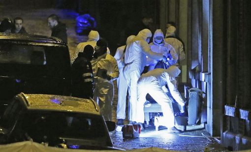 پلیس ضد تروریسم بلژیک شامگاه پنجشنبه به یک گروه تروریستی در شهر «ورویرز» در شرق این کشور حمله کرد که در اثر درگیری نیروهای امنیتی و تروریست‌ها، ۲ نفر کشته شدند. هنوز هویت تروریست‌ها و قربانیان این حادثه مشخص نیست. یک نفر هم در این حادثه زخمی شده است./Reuters<br />
