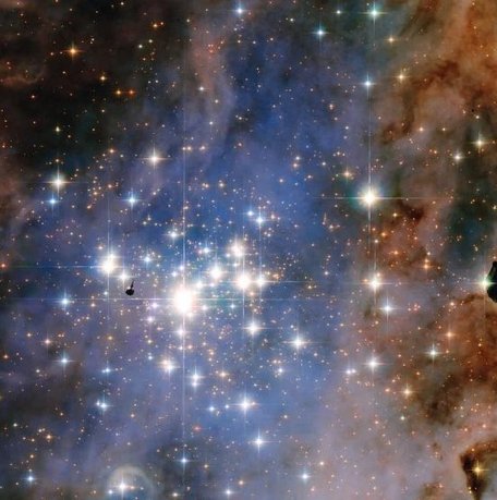 تصویر هابل از خوشه ستاره‌ای ترامپلر 14 حاوی درخشانترین ستارگان کهکشان راه شیری