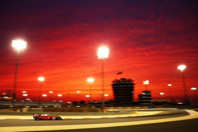کیمی رایکونن در جریان دور تمرینی مسابقات فرمول یک بحرین