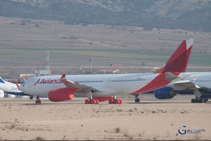 یکی از دو فروند ایرباس A330 ساخته شده به سفارش شرکت کلمبیایی که در فرودگاه تروئل اسپانیا نگهداری می شد