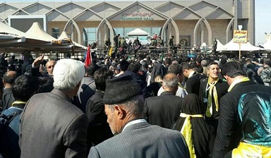 اجتیاز 158 الف زائر و 1600 شاحنة منفذ مهران الحدودي مع العراق