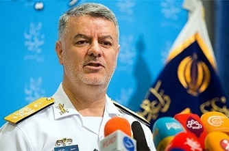 قائد بحرية الجيش الإيراني: إستتباب الأمن في الخليج الفارسي يعود الى الانتشار القوي لبحریتنا