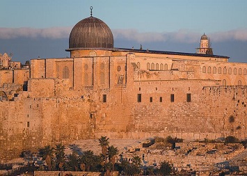 “برلمانيون لأجل القدس” تدعو لحماية الأقصى وترفض “صفقة القرن”