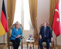 ميركل وأردوغان يبحثان ملفي اللاجئين وشرقي البحر المتوسط والعلاقات الثنائية بين أنقرة وبرلين