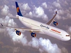 إطارات طائرة مصرية تنفجر أثناء هبوطها في مطار كلوج نابوكا