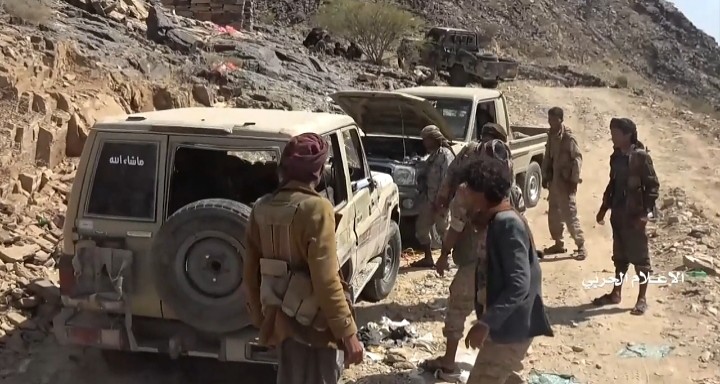 الاعلام الحربي يوزع مشاهد لخسائر قوى التحالف السعودي في مأرب وشبوة